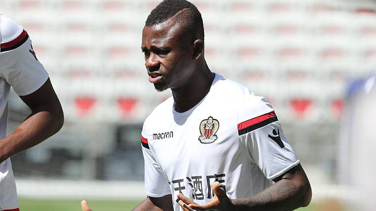 Jean Michaël Seri in a training with the Nice