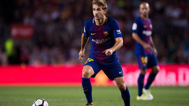 Sergi Samper, durante un partido con el FC Barcelona