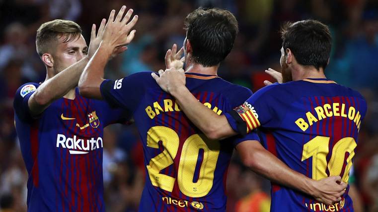El FC Barcelona, celebrando un gol marcado contra el Real Betis