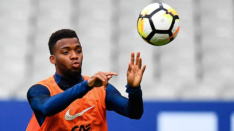 Thomas Lemar en un entrenamiento de la selección francesa