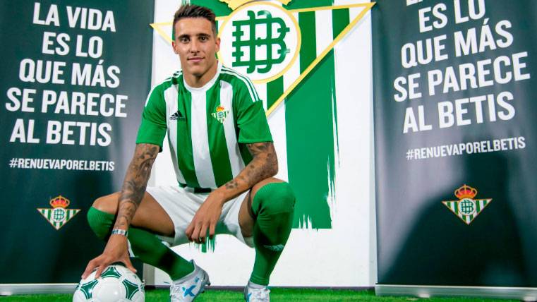 Cristian Tello, in an image like new player of the Betis