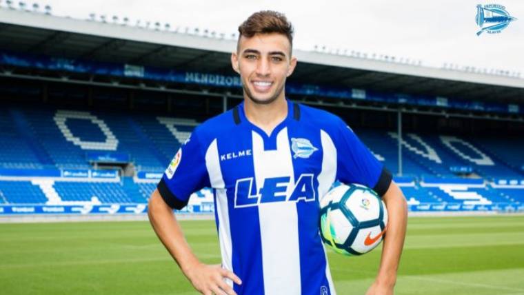 Munir In his presentation with the Alavés