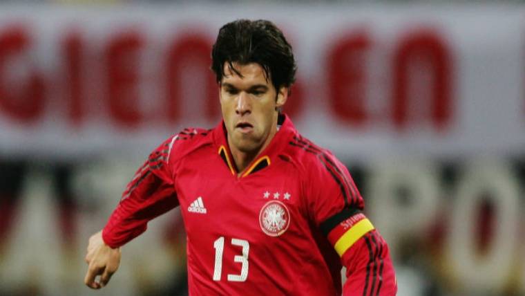 Ballack Playing with Germany