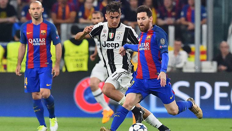 Messi y Dybala, durante un partido de Champions el pasado curso