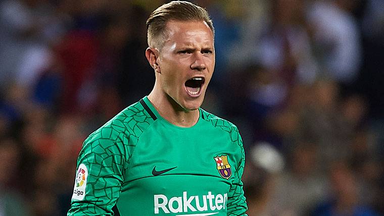 Marc-André Ter Stegen, celebrando una de las paradas en el Camp Nou