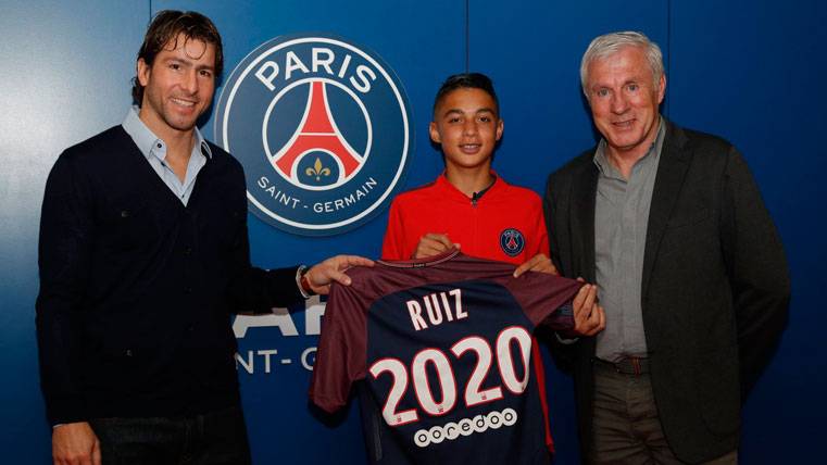 Kays Ruiz, in the presentation of his new agreement with the PSG