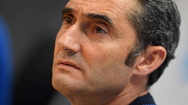 Ernesto Valverde en una rueda de prensa del FC Barcelona