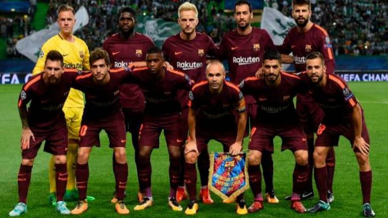 The FC Barcelona in front of the Sporting of Portugal