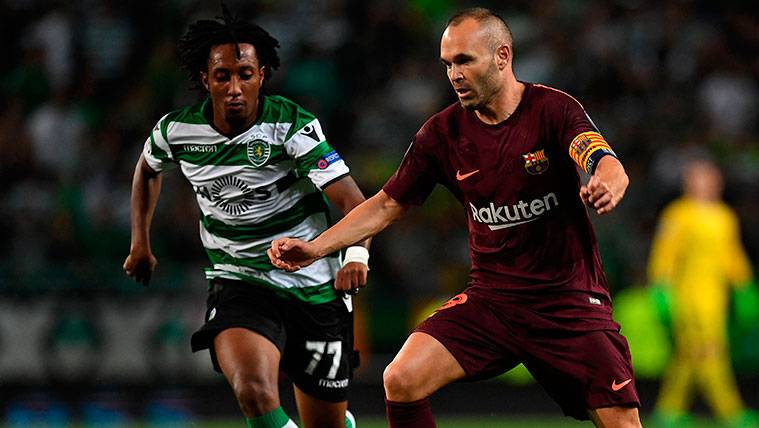 Andrés Iniesta in an action of the Sporting of Portugal-FC Barcelona