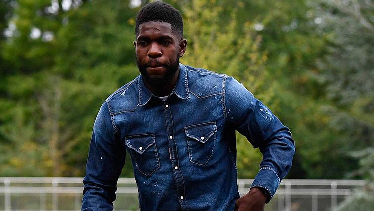 Samuel Umtiti arrives to a concentration of the French selection
