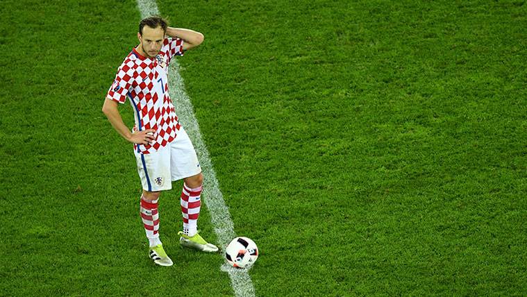 Ivan Rakitic en un partido con la selección de Croacia