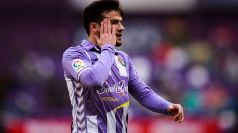 Arnáiz With the T-shirt of the Valladolid