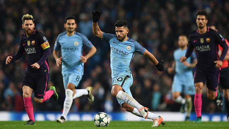 Sergio Agüero, durante un partido contra el FC Barcelona en Champions