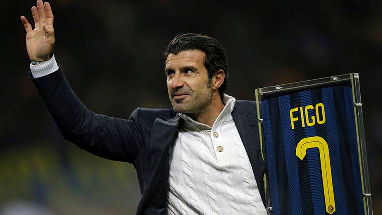 Luis Figo, during an act of homage with the Inter of Milan