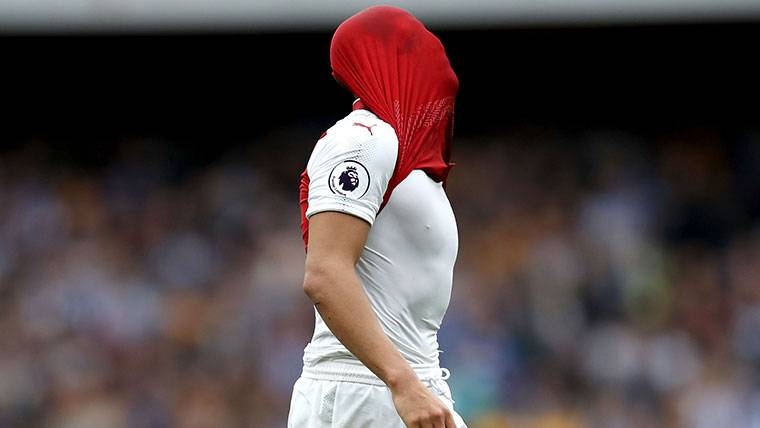 Alexis Sánchez, tras una nueva decepción con el Arsenal