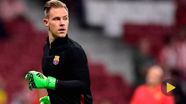 Ter Stegen, durante el calentamiento en el Wanda