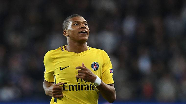 Kylian Mbappé, during a party with Paris Saint-Germain