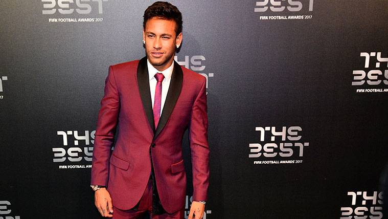 Neymar In the red carpet of the gala of the 'The Best' of the FIFA