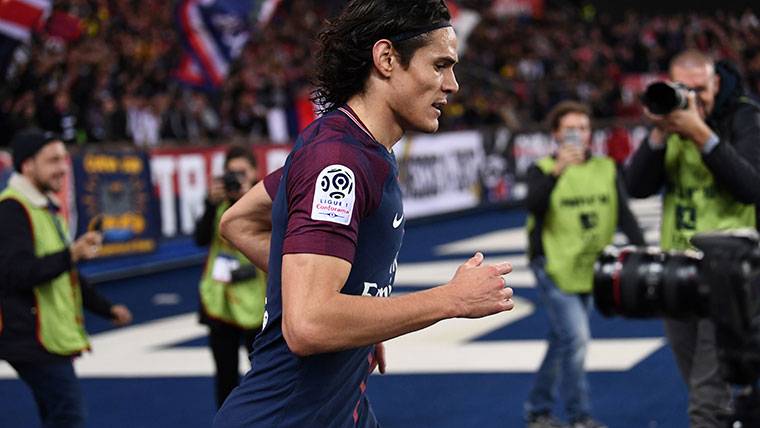 Edinson Cavani, after marking a goal with the PSG