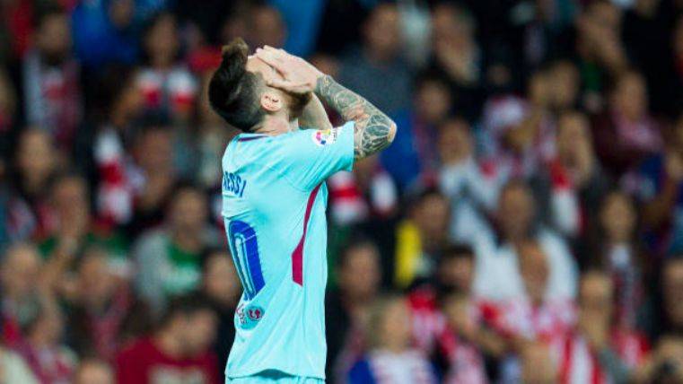 Messi regrets  after a stick