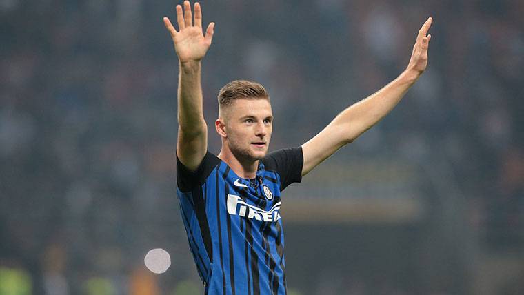 Skriniar, celebrating a marked goal with the Inter of Milan