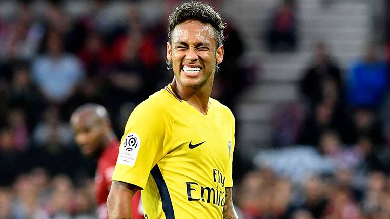 Neymar en un partido del Paris Saint Germain