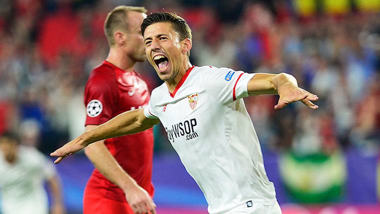 Clement Lenglet, celebrating a marked goal with the Seville