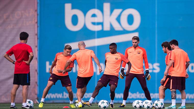 The FC Barcelona, training in the Ciutat Esportiva Joan Gamper