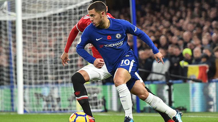 Eden Hazard, durante un partido con el Chelsea esta temporada