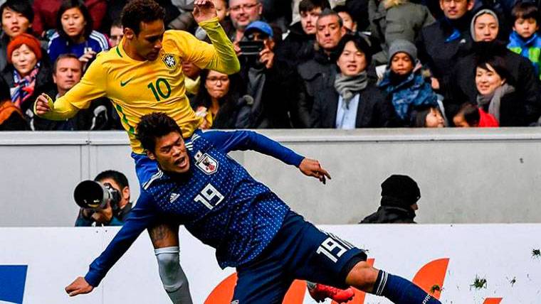 La polémica jugada de Neymar con Sakai