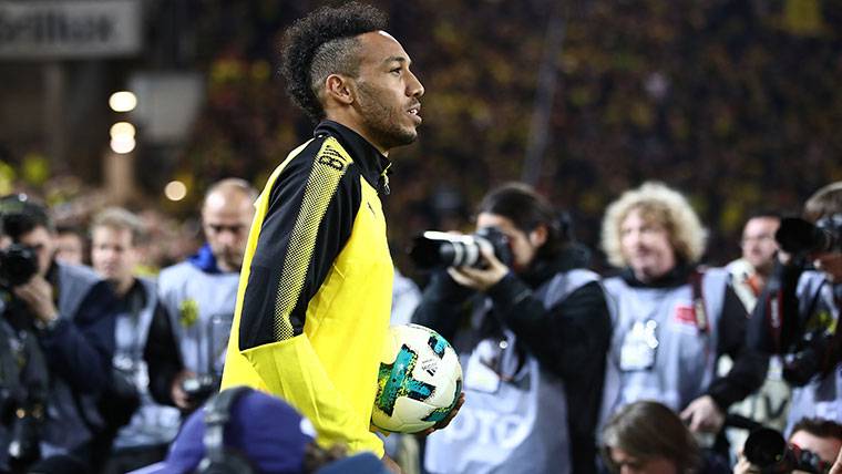 Pierre-Emerick Aubameyang, before a party with the Borussia Dortmund