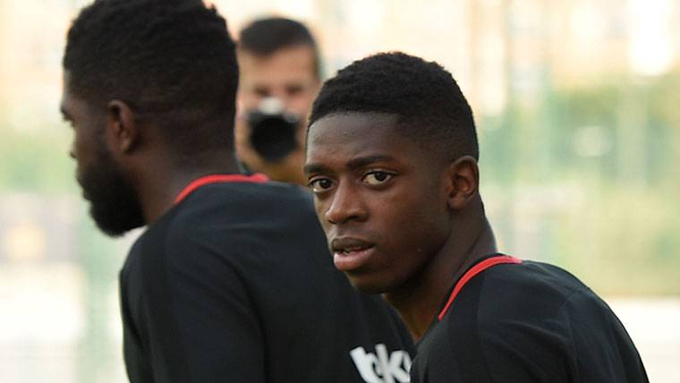 Dembélé, going out to train in an image of archive