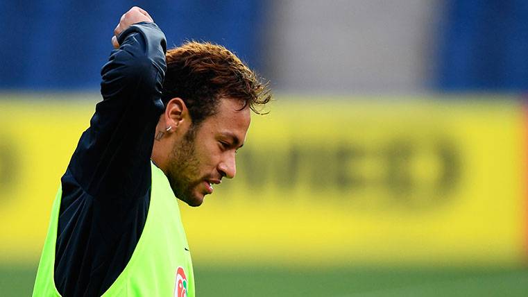 Neymar, during a training