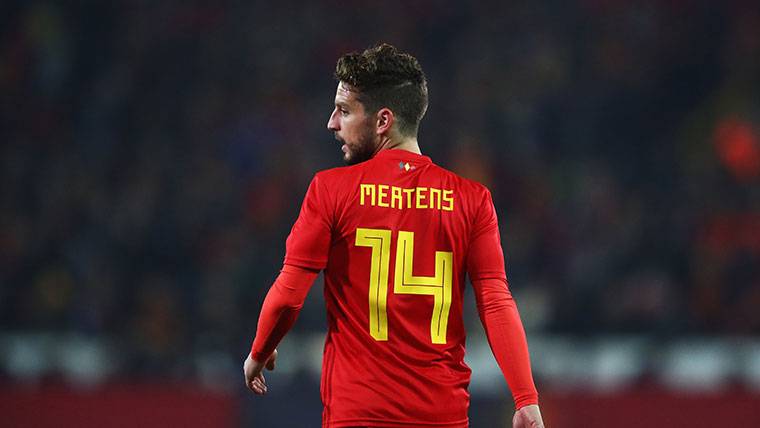 Dries Mertens, during a party with Belgium