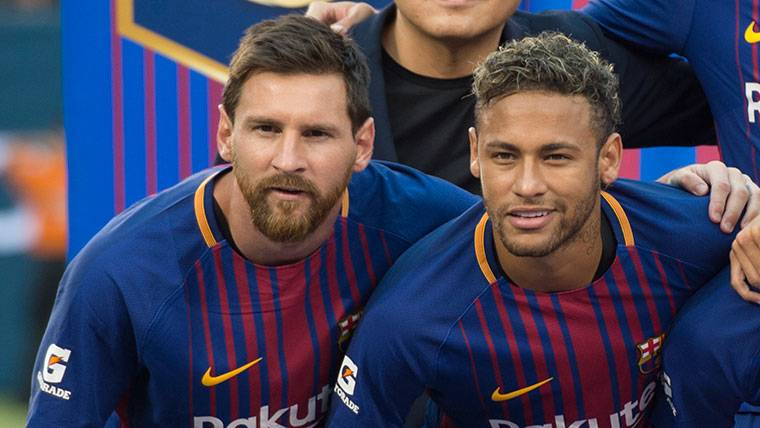 Neymar y Messi, durante un partido