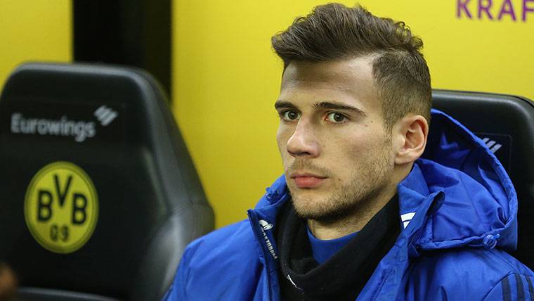 Goretzka, in the bench during the party against the Dortmund