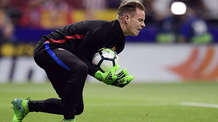 Marc-André Ter Stegen, during a warming with the Barça