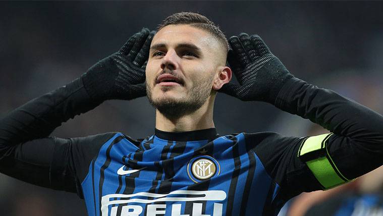 Mauro Icardi celebrates a goal with the Inter of Milan
