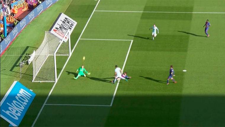 Goal of the Celtic in front of the Barcelona