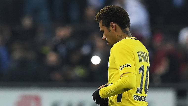 Neymar, in the first defeat of the PSG