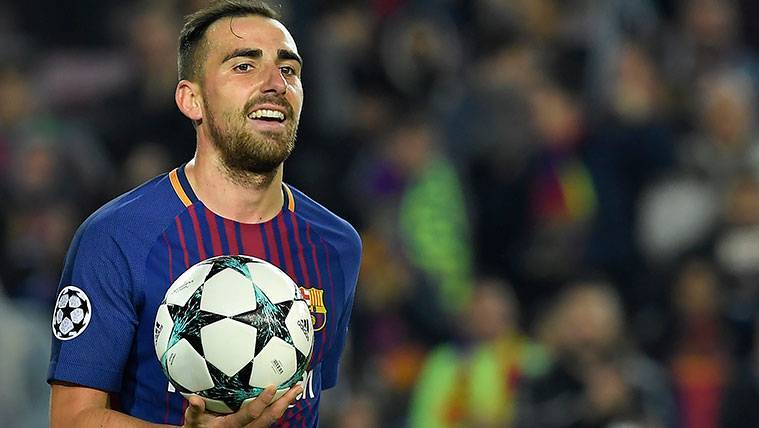 Paco Alcácer celebra un gol del FC Barcelona