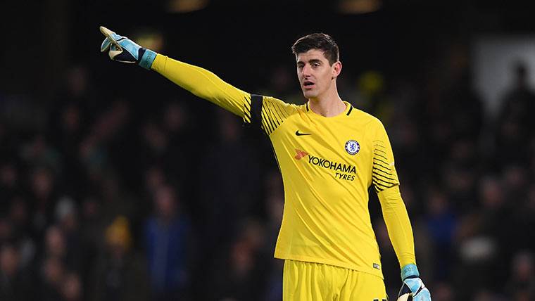 Thibaut Courtois, in a party of Chelsea
