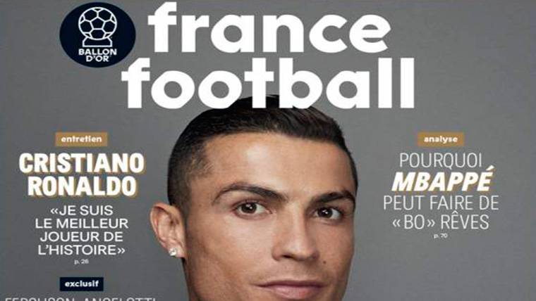 Cristiano Ronaldo, in the cover of 'France Football'