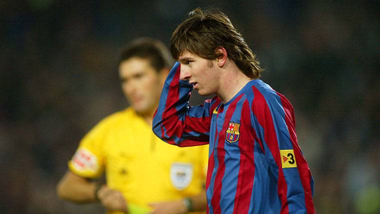 Leo Messi, during a party with the FC Barcelona in 2005