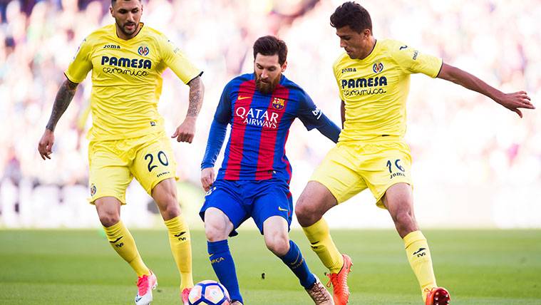 Leo Messi en un partido contra el Villarreal