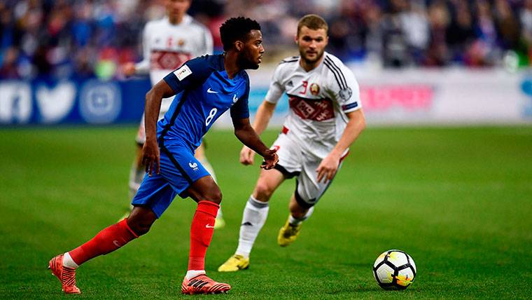Thomas Lemar, in a party with France