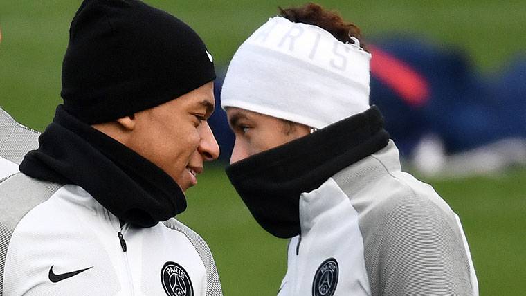 Neymar Jr y Mbappé, durante un entreno del Paris Saint-Germain