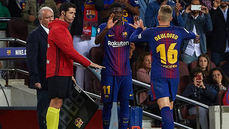 Dembélé, going out to play by Deulofeu in a party