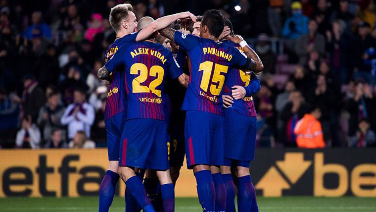 El FC Barcelona, celebrando un gol marcado contra el Deportivo