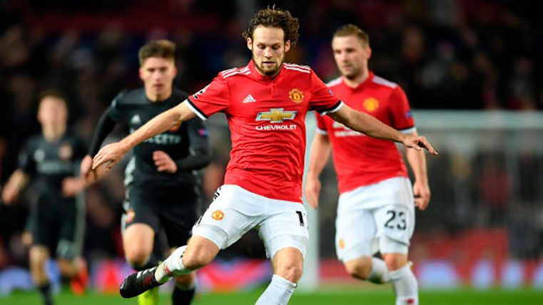 Blind, durante un partido con el Manchester United